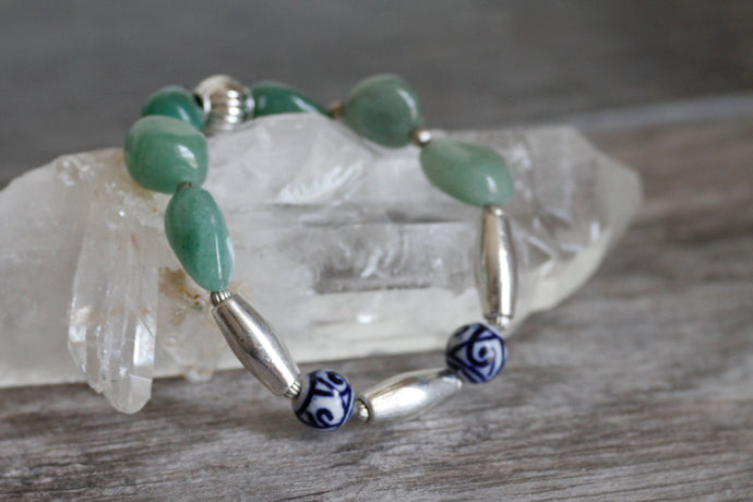 JB28 - Green Aventurine Tumbled Stone Stretchy Bracelet w/Pewter and Blue Porcelain 9-10